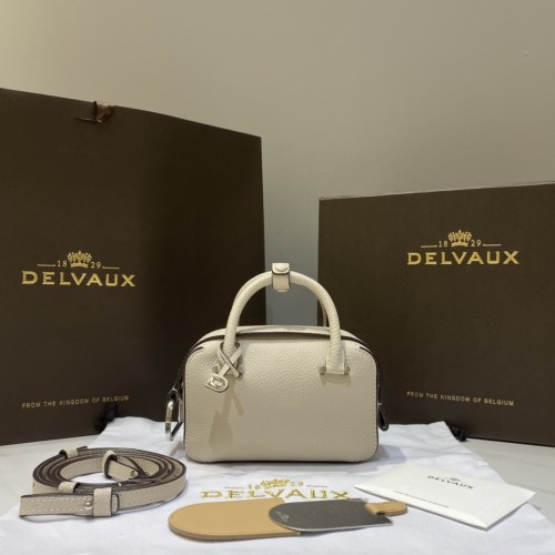 델보 Delvaux  Coolboxnano