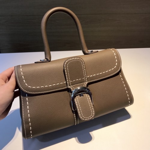 Delvaux brillant togo