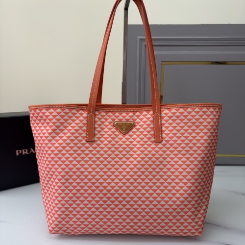 프라다 Prada Tessuto Triangulum 토트백