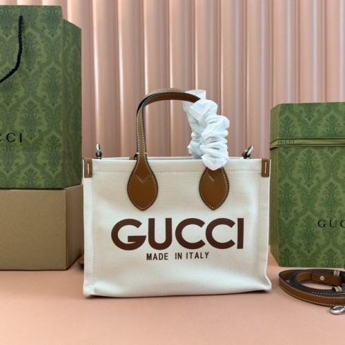 구찌 Gucci GG Supreme