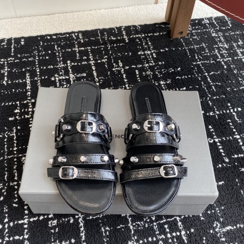 발렌시아가 BALENCIAGA CAGOLE