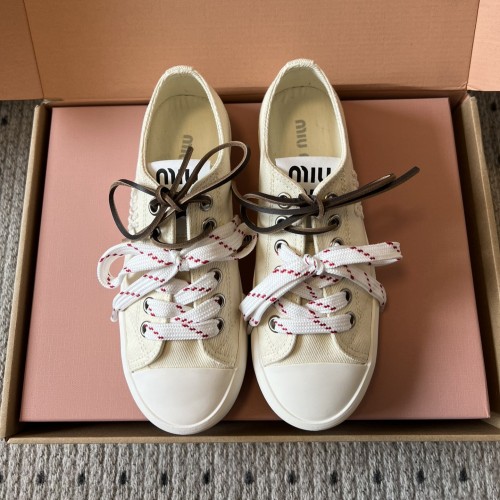MiuMiu 미우미우