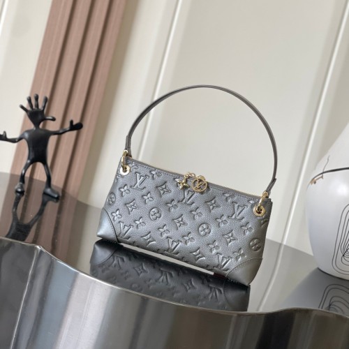 루이비통 LV Pochette Sèvres