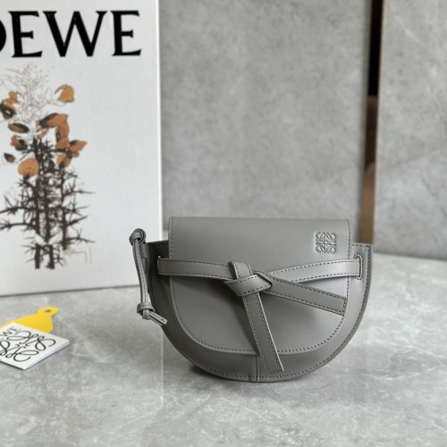로에베 Loewe GateDual