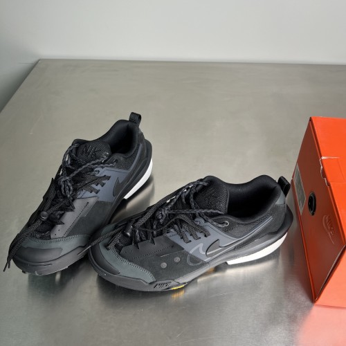 나이키 사카이 Sacai x Nike Zegamadome SP